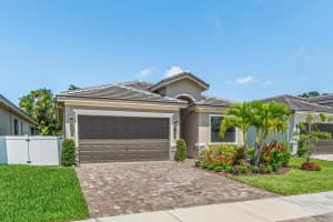 7467 Moonrise Drive, Lake Worth, FL 33467 Sold 07/03/24
