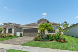 7467 Moonrise Drive, Lake Worth, FL 33467 Sold 07/03/24