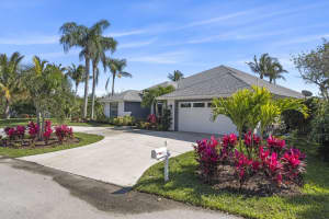 11 Sovereign Way, Hutchinson Island, FL 34949 Sold 09/09/24
