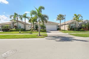 12114 SW Jasper Lake Way, Port Saint Lucie, FL 34987 Sold 04/18/24