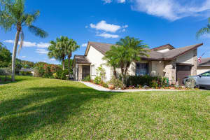 140 Village Walk Drive 20, Royal Palm Beach, FL 33411 Sold 06/12/24