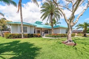 12 SE Paddock Circle, Tequesta, FL 33469 Sold 05/02/24