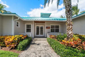 12 SE Paddock Circle, Tequesta, FL 33469 Sold 05/02/24
