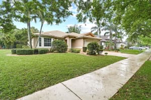 1125 Egret Circle S, Jupiter, FL 33458 Sold 07/18/24