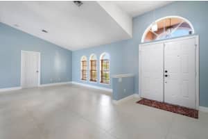 525 NE Vanda Terrado, Jensen Beach, FL 34957 Sold 05/17/24