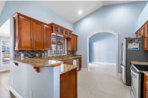525 NE Vanda Terrado, Jensen Beach, FL 34957 Sold 05/17/24
