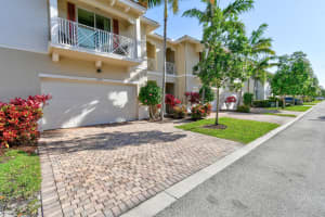 7273 Oxford Ct, Palm Beach Gardens, FL 33418, Sold 02/07/25