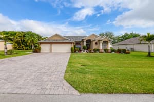 2803 Serenity Cir S, Fort Pierce, FL 34981, Sold 05/01/24