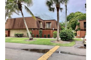 1440 N Lawnwood Cir 19 d, Fort Pierce, FL 34950, Sold 06/11/24