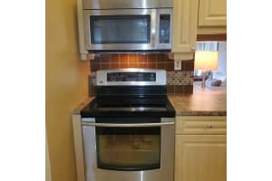 Lake Worth Beach, FL 33461, Sold 10/24/24