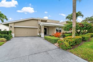 665 Lakewoode Circle E, Delray Beach, FL 33445 Sold 12/02/24