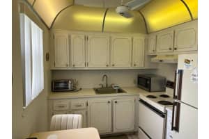 61 Dorset B, Boca Raton