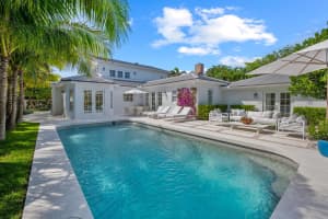581 E Woods Road, Palm Beach, FL 33480 Sold 10/02/24