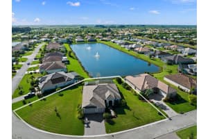 4812 Four Lakes Circle Sw Vero Beach, FL 32968 - Off Market