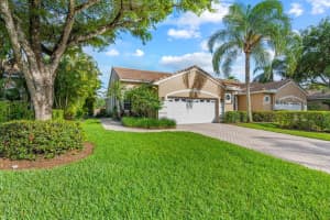 4690 Carlton Golf Drive, Lake Worth, FL 33449 Sold 10/01/24