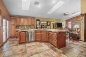 655 Oleaster Avenue, Wellington, FL 33414 Sold 06/07/24