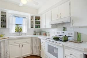 1255 18th Avenue SW, Vero Beach, FL 32962 Sold 09/30/24