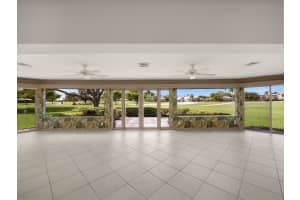 379 Villa Drive S, Atlantis, FL 33462 Sold 09/12/24