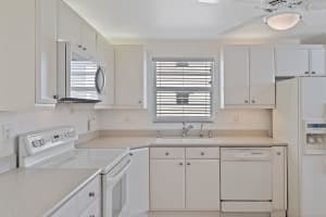 1 Harbourside Drive 3606, Delray Beach, FL 33483 Sold 04/29/24