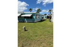 38 Golf Drive Drive, Port Saint Lucie, FL 34952 - MLS#R10972359