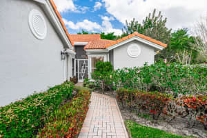 7035 Summer Tree Drive, Boynton Beach, FL 33437 Sold 05/10/24