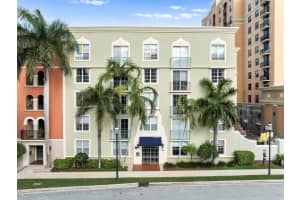 780 S Sapodilla Avenue 302, West Palm Beach, FL 33401 Sold 04/26/24