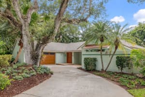 1160 Driftwood Drive, Vero Beach, FL 32963 - MLS#R10972542