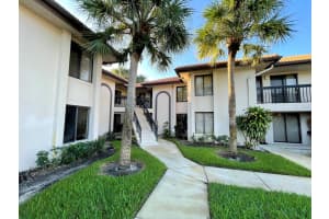 350 Club Circle 207, Boca Raton, FL 33487 Sold 06/14/24