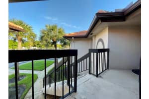 350 Club Circle 207, Boca Raton, FL 33487 Sold 06/14/24