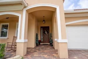 6820 Osage Cir, Greenacres, FL 33413, Sold 05/03/24