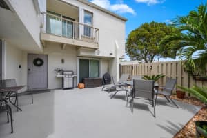 12083 Regal Ct W, Wellington, FL 33414, Sold 05/22/24