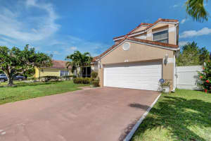112 Wedgewood Cir, Greenacres, FL 33463, Sold 05/31/24
