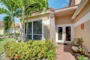 112 Wedgewood Cir, Greenacres, FL 33463, Sold 05/31/24