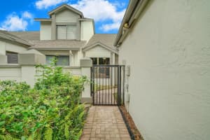 806 Landings Boulevard, Greenacres, FL 33413 Sold 07/22/24