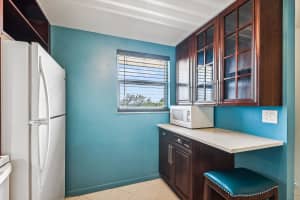 2601 NE 3rd St #403, Boynton Beach, FL 33435, Sold 06/14/24