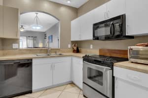 4275 SW 10th Ct, Deerfield Beach, FL 33442, Sold 06/11/24