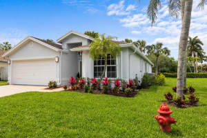 1712 Sawgrass Cir, Greenacres, FL 33413, Sold 06/27/24