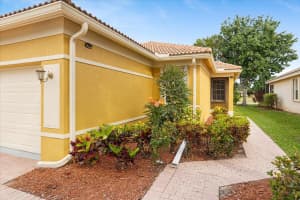 637 NW Stanford Lane, Port Saint Lucie, FL 34983 Sold 09/26/24