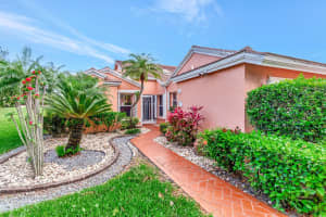 5530 Royal Lake Circle, Boynton Beach, FL 33437 Sold 07/22/24