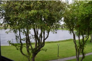 5340 Las Verdes Circle 207, Delray Beach, FL 33484 Sold 09/20/24