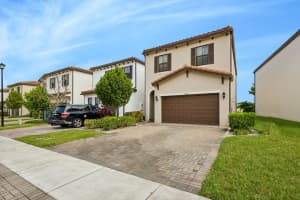 5028 Laurel Oak Drive, Palm Beach Gardens, FL 33410 Sold 05/15/24