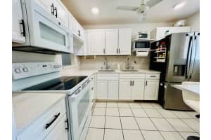 101 Oxford 600, West Palm Beach, FL 33417 Sold 10/01/24