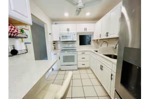 101 Oxford 600, West Palm Beach, FL 33417 Sold 10/01/24