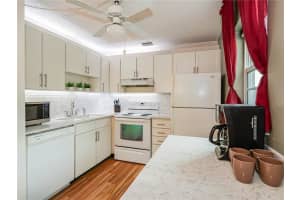 29 Pine Arbor Lane 106, Vero Beach, FL 32962 Sold 05/15/24