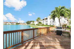 4436 NE Ocean Boulevard 2, Jensen Beach, FL 34957 Sold 05/09/24