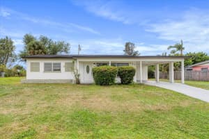 302 Bay Street, Port Saint Lucie, FL 34984 Sold 05/01/24