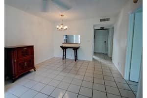 5550 Lakeside Dr APT 104, Margate, FL 33063, Sold 07/03/24