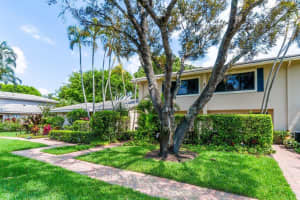 2 Stratford Drive B, Boynton Beach, FL 33436 Sold 05/16/25