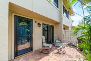 2 Stratford Drive B, Boynton Beach, FL 33436 Sold 05/16/25