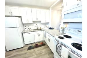 2811 Garden Dr S APT 304, Lake Worth Beach, FL 33461, Sold 09/12/24